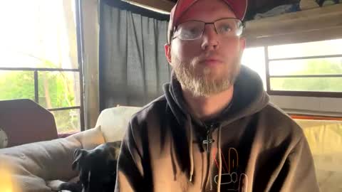 Snapshot of dilf_96 chatting on April 2026 11:21:01 PM Daddy online show from April 2026 11:21:01 PM