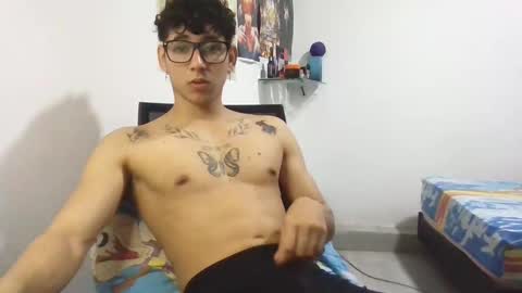 Snapshot of dillom420 chatting on February 2025 06:28:01 AM dillom420 online show from February 2025 06:28:01 AM