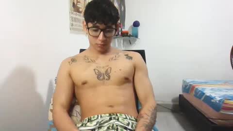 Snapshot of dillom420 chatting on February 2025 05:59:02 AM dillom420 online show from February 2025 05:59:02 AM