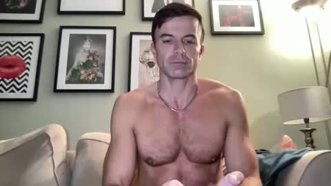 Snapshot of dillonwilde chatting on December 2024 08:32:02 PM Dillon online show from December 2024 08:32:02 PM