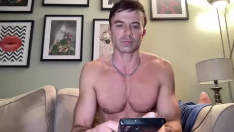 Snapshot of dillonwilde chatting on January 2025 08:29:01 PM Dillon online show from January 2025 08:29:01 PM