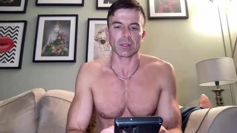 Snapshot of dillonwilde chatting on January 2025 08:15:02 PM Dillon online show from January 2025 08:15:02 PM