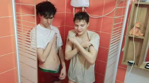 Snapshot of dimamozaev400 chatting on April 2026 04:09:02 AM Dima online show from April 2026 04:09:02 AM