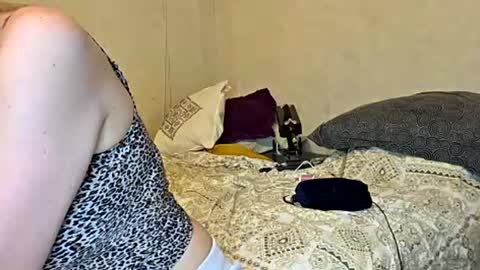 Snapshot of dimepiecexxx chatting on June 2026 09:34:01 AM Sofie online show from June 2026 09:34:01 AM