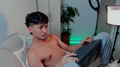 Fabian online show from January 2025 07:17:01 AM