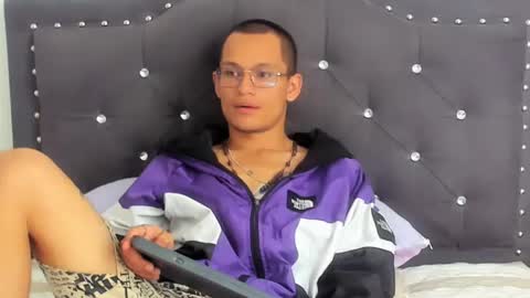 Snapshot of dimondaniel chatting on June 2026 08:00:02 PM DimonDaniel online show from June 2026 08:00:02 PM