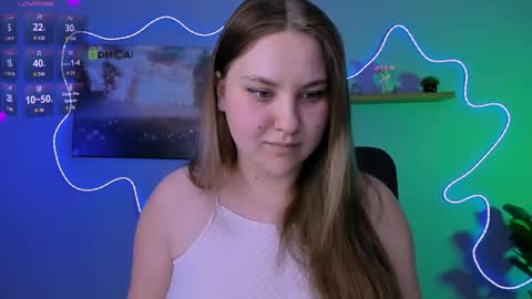 dina_bloom online show from May 2026 07:18:02 PM