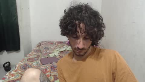 Snapshot of dioni_soe chatting on October 2025 02:31:01 AM Henry online show from October 2025 02:31:01 AM