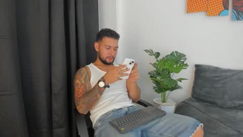 Snapshot of dionyxx chatting on October 2025 11:03:02 PM dionyxx online show from October 2025 11:03:02 PM
