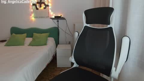 Snapshot of diosa_cadenas chatting on December 2024 12:41:02 AM Anglica A online show from December 2024 12:41:02 AM