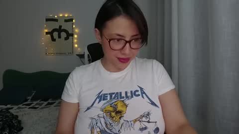 Snapshot of diosa_cadenas chatting on December 2024 12:32:02 AM Anglica A online show from December 2024 12:32:02 AM