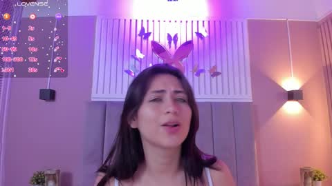 Cristal  online show from January 2025 03:33:01 AM