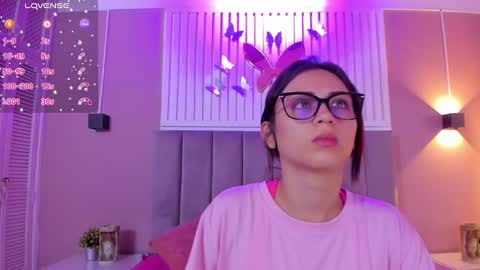 Cristal  online show from January 2025 03:23:01 AM