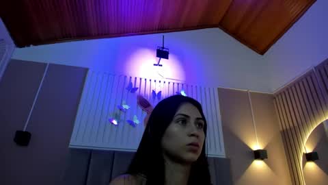 Cristal  online show from February 2025 03:04:02 AM