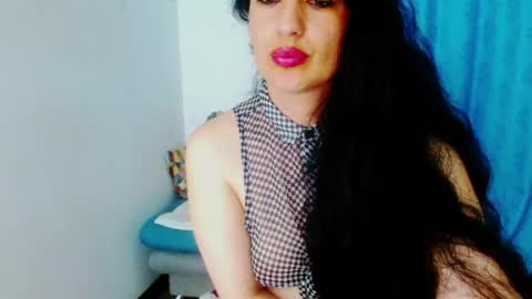 diosa_gil online show from April 2026 01:56:01 AM