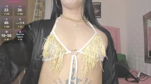 Snapshot of diosaa_golden chatting on January 2025 11:11:02 PM DIOSA online show from January 2025 11:11:02 PM