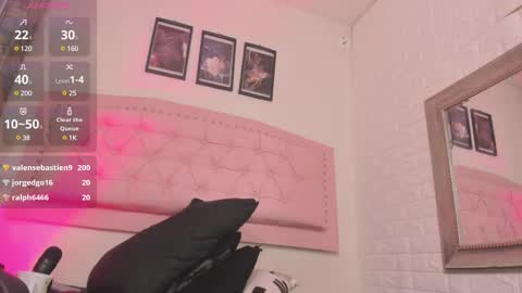 Snapshot of diosaa_golden chatting on February 2025 01:26:01 AM DIOSA online show from February 2025 01:26:01 AM