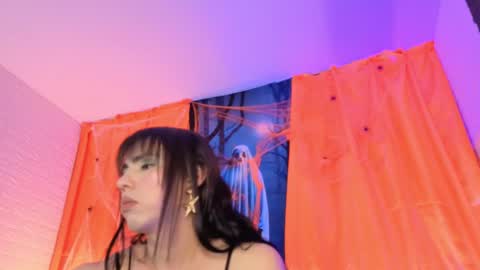 Snapshot of diosaa_golden chatting on October 2025 08:50:02 PM DIOSA online show from October 2025 08:50:02 PM