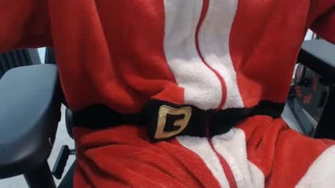 Snapshot of dirfocus chatting on April 2026 04:15:01 PM Z online show from April 2026 04:15:01 PM