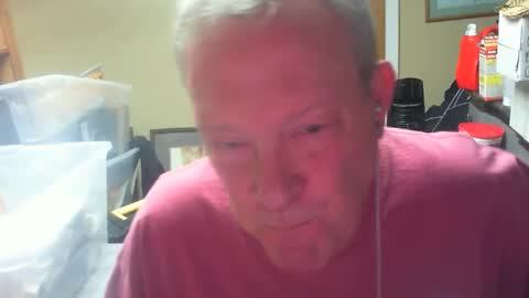 Snapshot of dirkpitt223 chatting on December 2024 04:10:02 AM DirtkPitt Fun guy working online show from December 2024 04:10:02 AM