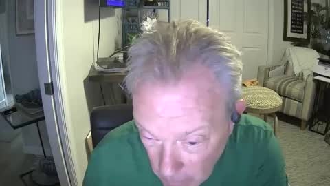 Snapshot of dirkpitt223 chatting on January 2026 06:07:01 AM DirtkPitt Fun guy working online show from January 2026 06:07:01 AM