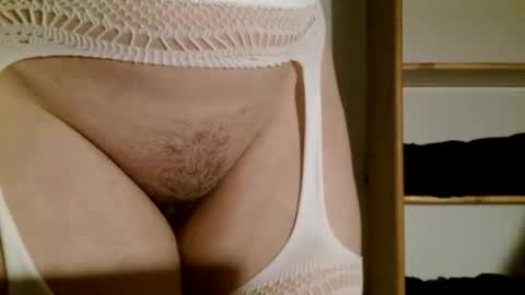 Shelly online show from October 2025 10:33:01 PM