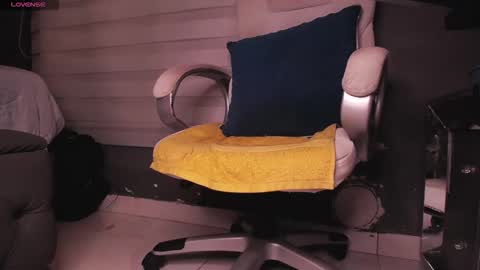 dirty_27cms online show from December 2025 11:45:02 PM