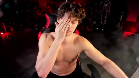 Snapshot of dirty_boss chatting on December 2025 05:38:02 AM dirty_boss online show from December 2025 05:38:02 AM