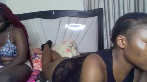 Snapshot of dirtybugg chatting on February 2026 12:20:01 AM dirtybugg online show from February 2026 12:20:01 AM