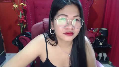 Snapshot of dirtyfungirl chatting on February 2025 11:59:02 PM LatexQueen online show from February 2025 11:59:02 PM