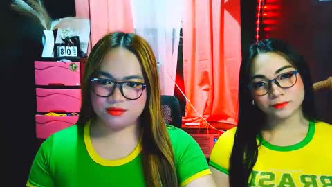 Snapshot of dirtygirls_grace chatting on February 2026 07:12:01 AM grace online show from February 2026 07:12:01 AM