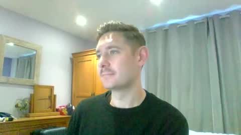 Snapshot of dirtylondon729 chatting on November 2025 12:37:02 PM Exhibitionist Ben online show from November 2025 12:37:02 PM