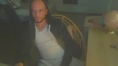 Snapshot of dirtylove25 chatting on September 2025 03:57:01 PM Dirtynight online show from September 2025 03:57:01 PM