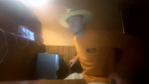 Snapshot of dirtyuniversal chatting on April 2026 09:01:01 AM dirtyuniversal online show from April 2026 09:01:01 AM