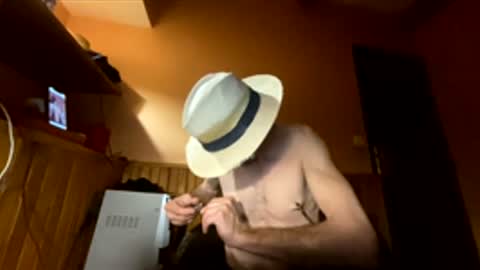 Snapshot of dirtyuniversal chatting on April 2026 06:10:01 PM dirtyuniversal online show from April 2026 06:10:01 PM