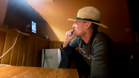 Snapshot of dirtyuniversal chatting on April 2026 01:45:01 PM dirtyuniversal online show from April 2026 01:45:01 PM