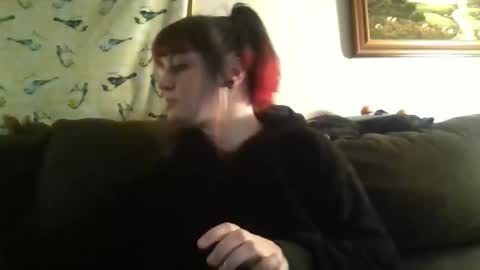 Snapshot of dirtyxhippie21 chatting on December 2025 04:39:02 AM Crystal online show from December 2025 04:39:02 AM