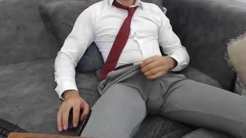 dirtyybooyy77 online show from November 2025 10:47:02 AM