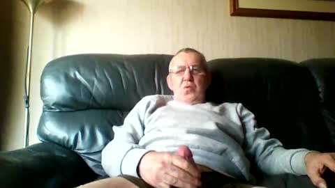 Snapshot of discovery63 chatting on January 2025 01:31:02 PM discovery63 online show from January 2025 01:31:02 PM