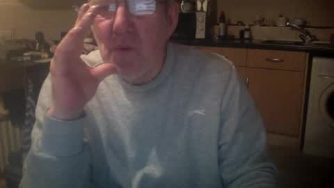 Snapshot of discovery63 chatting on January 2025 05:51:01 PM discovery63 online show from January 2025 05:51:01 PM