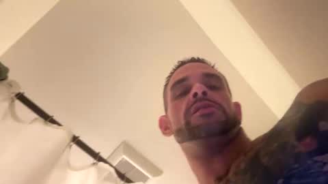 Snapshot of discreetdaddy333 chatting on September 2025 04:16:01 AM discreetdaddy333 online show from September 2025 04:16:01 AM