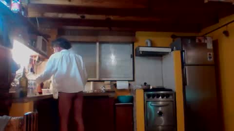 Snapshot of discretopasivo chatting on April 2026 01:33:01 AM discretopasivo online show from April 2026 01:33:01 AM