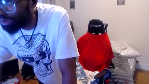 Snapshot of disr3sp3ctfully_dipp3d chatting on April 2026 07:37:01 PM Your Best Worst Nightmare online show from April 2026 07:37:01 PM