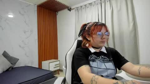 dita bundy online show from May 2026 01:24:01 AM