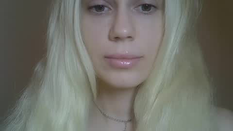 Snapshot of ditamilton chatting on March 2026 08:37:02 PM DitaMilton online show from March 2026 08:37:02 PM