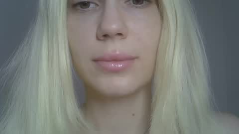 Snapshot of ditamilton chatting on April 2026 11:55:02 AM DitaMilton online show from April 2026 11:55:02 AM