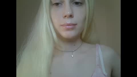Snapshot of ditarevirax chatting on April 2026 07:31:01 PM DitaReVirax online show from April 2026 07:31:01 PM