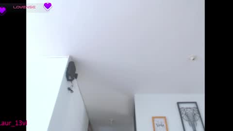 Snapshot of diva_gold chatting on January 2025 06:19:01 PM LAURAXXX online show from January 2025 06:19:01 PM