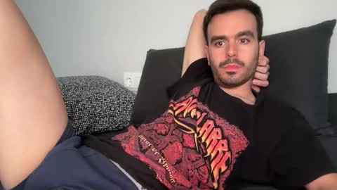 Snapshot of divan1000 chatting on April 2026 02:26:01 PM divan1000 online show from April 2026 02:26:01 PM