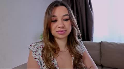 Tia online show from February 2025 05:34:02 AM